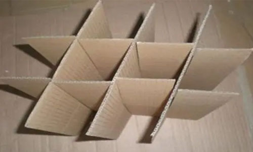 Chipboard,-Foil,-and-Corrugated-Materials-cutting-die-machine.jpg